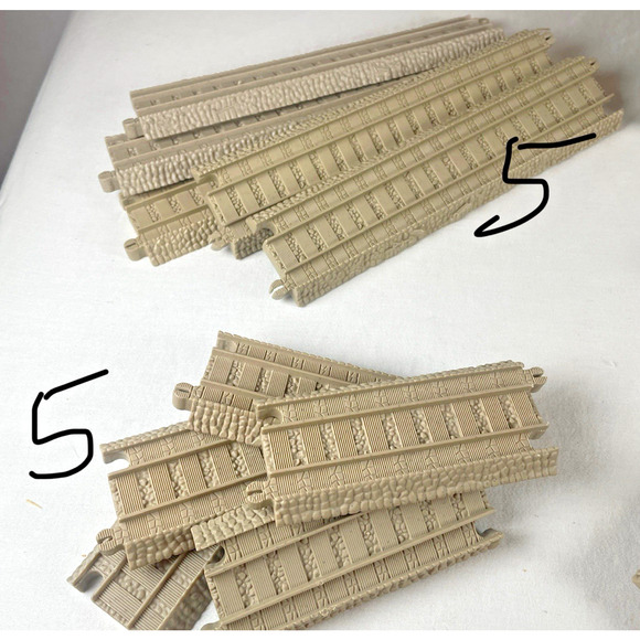 Thomas The Train Tracks 2006 Plastic Gullane Hit Toy Trackmaster Lot of 40 pcs - Picture 4 of 9